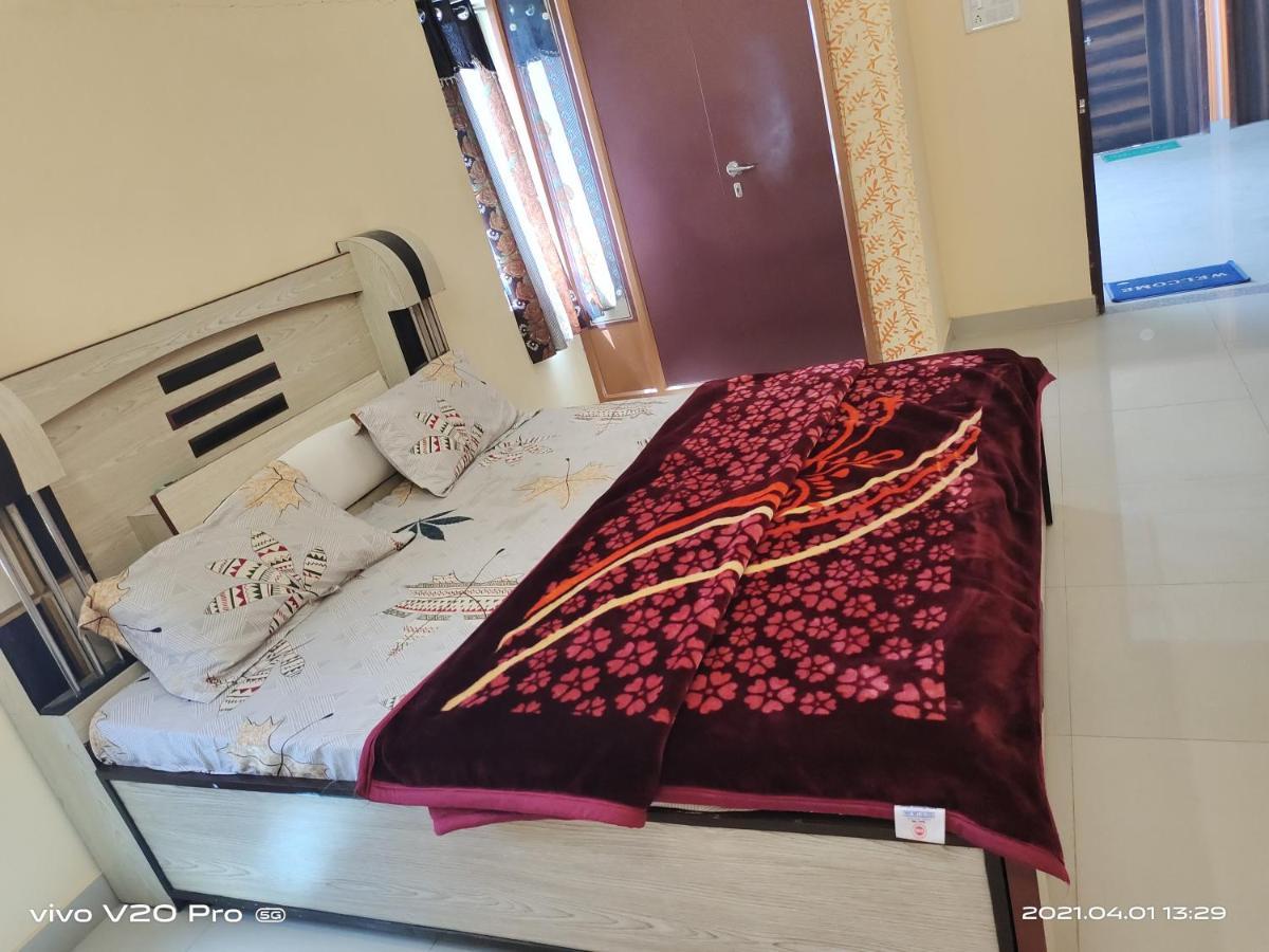 Hotel Purnima Palace Fatehpur  外观 照片
